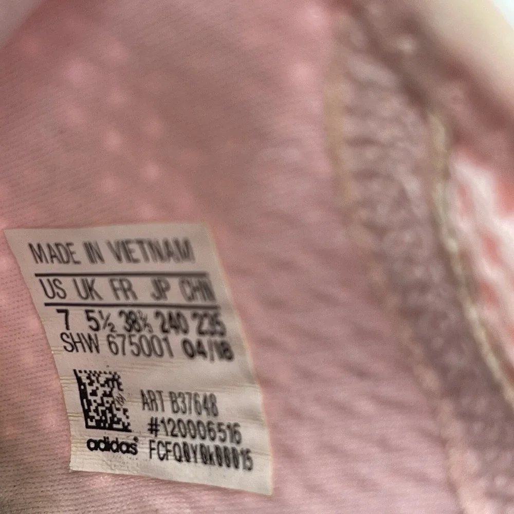 Adidas B37648 Boost NMD R1 Women's Size 7 Running Shoes 'Clear Pink' Sneakers
